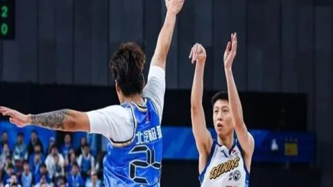 墨西哥与波兰小组赛握手言和，莱万未能破僵局 奥乔亚再展神勇！